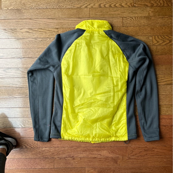 LL Bean Men’s Size Small - Picture 2 of 2